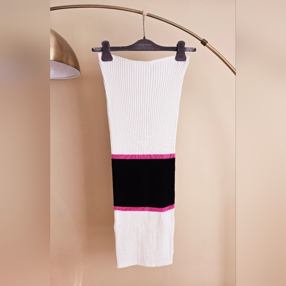 NWT BRAND UNIQUE Size:S  White and Black Women's Skirt Midi with Pink Accents